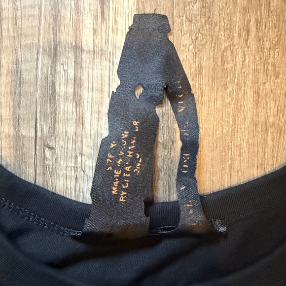 Vlone Black T-Shirt with Rhinestone 'FRIENDS' Design 100% authentic xxl - Picture 3 of 4